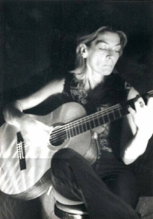 Dora - Guitarra, Solfeo, Francés tutor